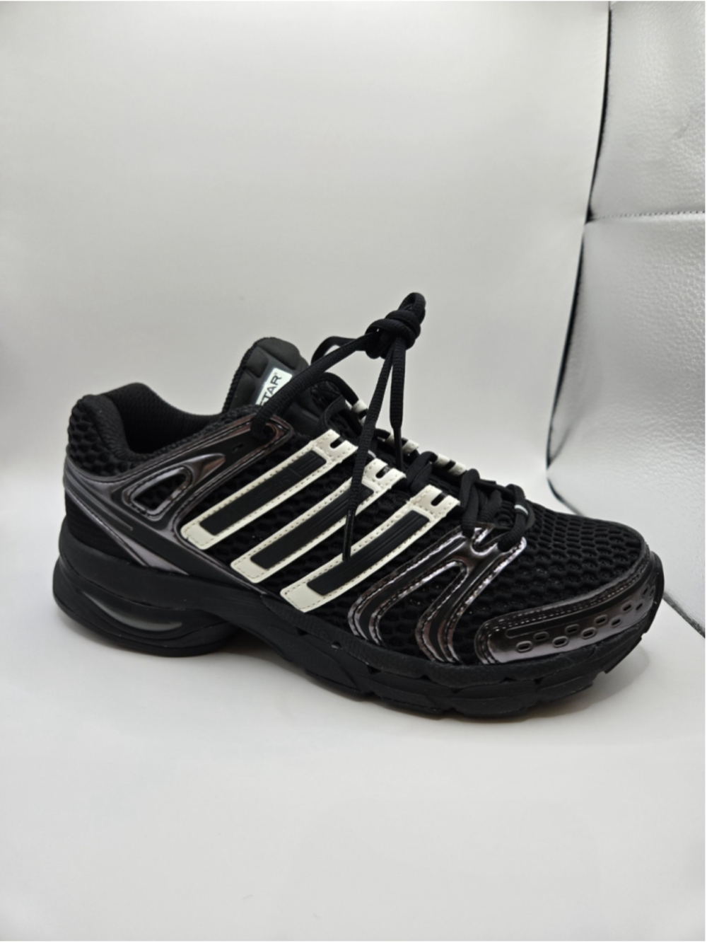 Women's Adidas Adistar Athletic Shoes Black White Size 8